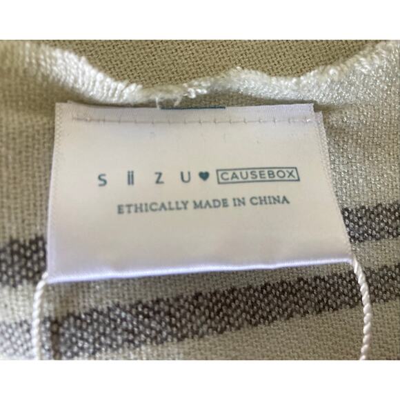 NWT Siizu Causebox blush pink/grey/cream stripe poncho scarf shawl, one size - Picture 4 of 12